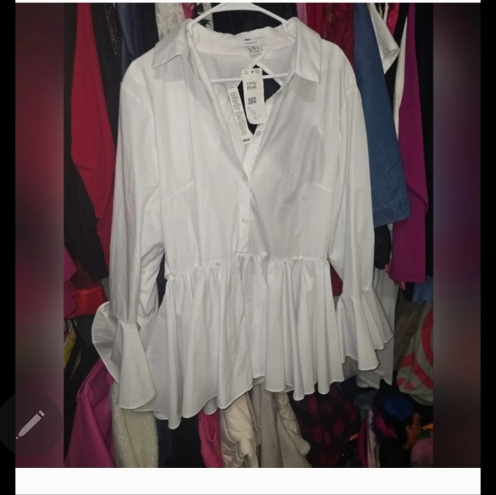NWT ASOS Design Size 16 Blouse Super Sexy Open Back Popli w/Ruffle Sleeves